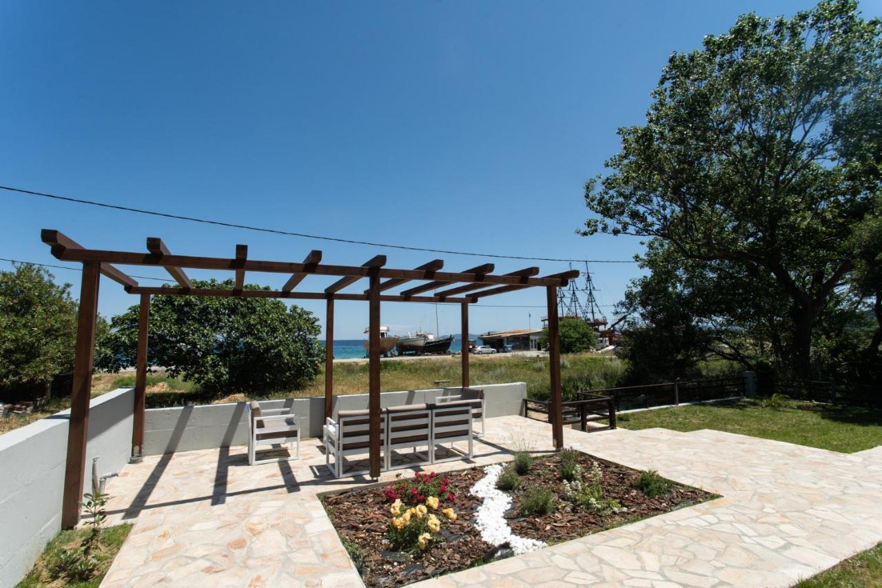 Marineiko Luxury Apartments Ierissos Extérieur photo